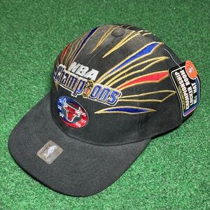 Vintage 90s Chicago Bulls Hat, Michael Jordan Era 1998 Starter Deadstock NWT